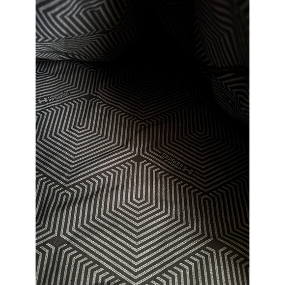 Under Armour Semi Fitted Coldgear Infrared Womens Size Small - Picture 11 of 13